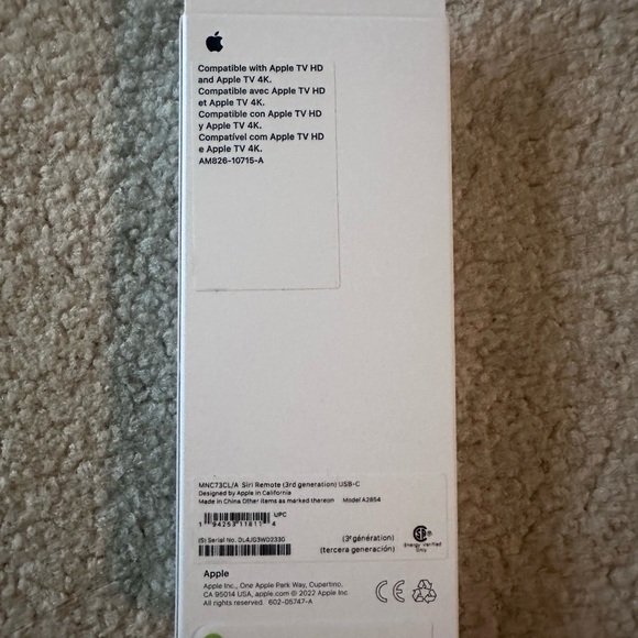 Apple TV SIRI Remote NEW IN BOX - Picture 2 of 3